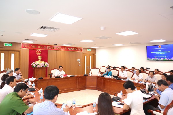 Khánh Hòa lập tổ liên ngành, mở đường dây nóng chống săn bắt chim yến