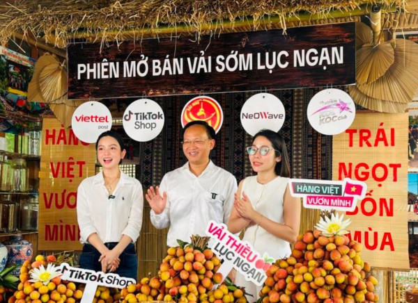 Kích cầu tiêu dùng nội địa cho tăng trưởng bền vững