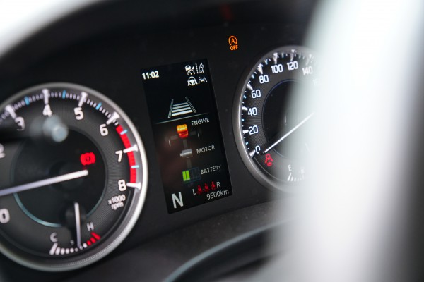Mẹo lái xe hybrid tiết kiệm xăng Mẹo lái xe hybrid tiết kiệm xăng