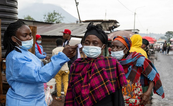 Mỹ ra quy định nhập cảnh mới ứng phó Ebola