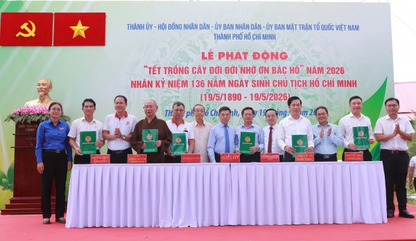 TP.HCM tổ chức trồng cây mừng sinh nhật Bác