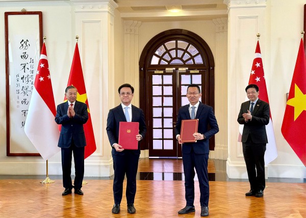 Tập đoàn Becamex và đối tác Singapore thành lập trung tâm nghiên cứu sản xuất tiên tiến Tập đoàn Becamex và đối tác Singapore thành lập trung tâm nghiên cứu sản xuất tiên tiến