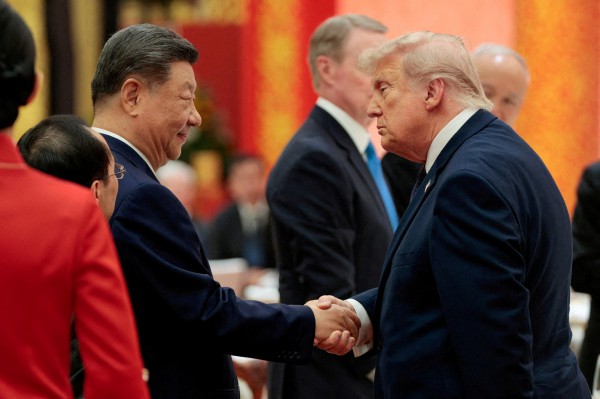 Trung Quốc cam kết với ông Trump không gửi vũ khí cho Iran