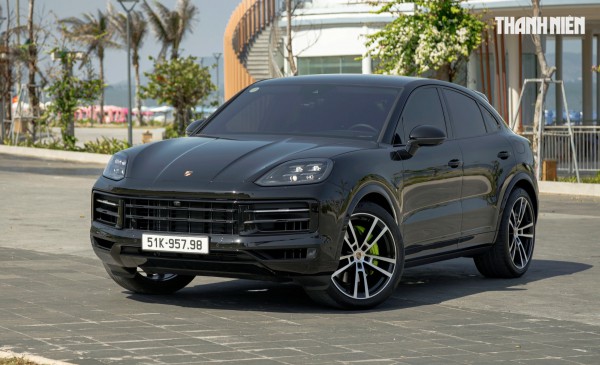 ‘Ghìm cương’ Porsche Cayenne e-hybrid giá gần 7 tỉ đồng: Nhanh, mạnh, ít ngốn xăng ‘Ghìm cương’ Porsche Cayenne e-hybrid giá gần 7 tỉ đồng: Nhanh, mạnh, ít ngốn xăng