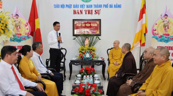 Lãnh đạo Đà Nẵng thăm Giáo hội Phật giáo, lan tỏa tinh thần từ bi mùa Phật đản
