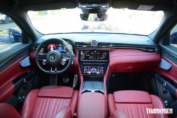 Từ phố về biển cùng Maserati Grecale: Khác biệt đậm chất Ý