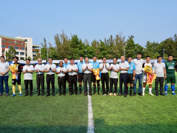 Bất ngờ xuất hiện cúp Kim Sang-sik tại Hàn Quốc: Các đội bóng sinh viên Việt Nam tranh tài
