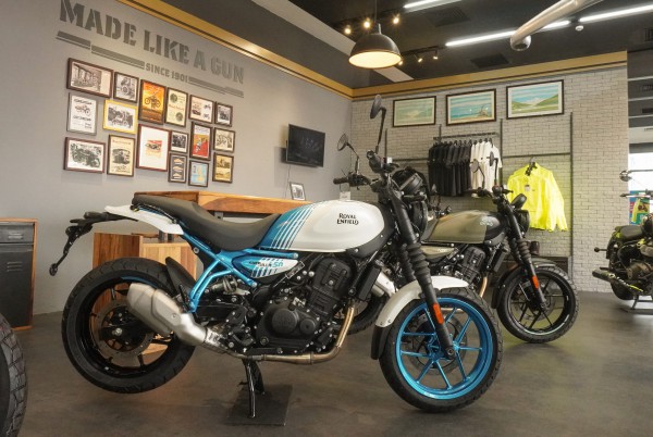 Royal Enfield tung ra 5 mẫu mô tô mới, giá từ 109 - 233 triệu đồng