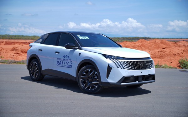SUV châu Âu Peugeot 3008 mới tại Việt Nam có 2 phiên bản, giá từ 1,279 tỉ
