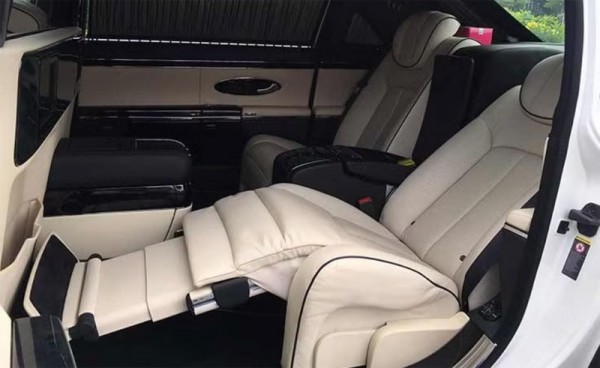Chiếc Maybach 62S của bà Trương Mỹ Lan hiếm đến thế nào?