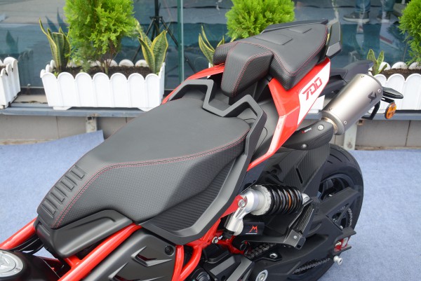 Siêu xe tay ga Italjet Dragster 700 đầu tiên về Việt Nam, giá 428 triệu đồng