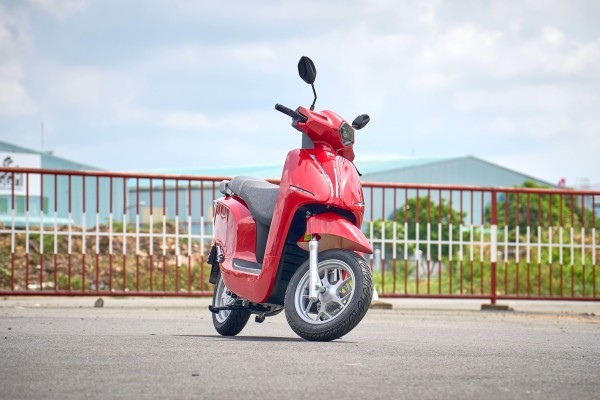 Lái thử Dat Bike ERA: Xe máy điện 'cân đời thực', giá từ 29,9 triệu đồng