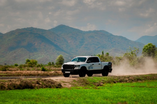 Mang dàn xe Jeep, RAM tiền tỉ 'chơi' rally: Màn chào hàng tốn kém của THACO