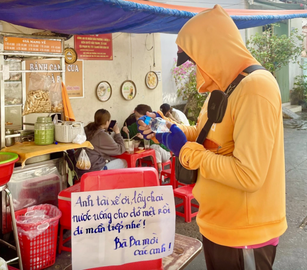 Quán bánh canh cua duy nhất ở TP.HCM được Michelin vinh danh: Hóa ra là quán quen!