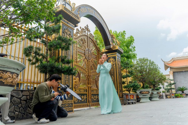 Ấn tượng nhà thờ Bình Thuận bên dòng kênh Đôi ở TP.HCM Ấn tượng nhà thờ Bình Thuận bên dòng kênh Đôi ở TP.HCM