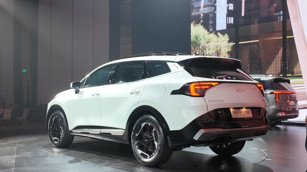 THACO trình làng KIA Sportage hybrid 2026 có nhiều thay đổi thiết kế, tiện nghi