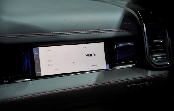 Giá gần 5,5 tỉ, bán tải 'khủng long' RAM 1500 RHO có gì vượt trội?