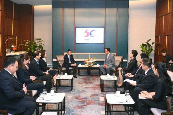 Lãnh đạo Sun Group đề xuất gì trong buổi gặp gỡ với Thủ tướng Thái Lan? Lãnh đạo Sun Group đề xuất gì trong buổi gặp gỡ với Thủ tướng Thái Lan?