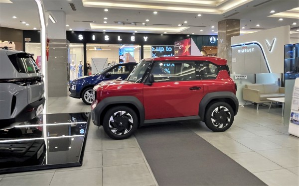 VinFast bán gần 100.000 xe tại Việt Nam sau 5 tháng đầu năm, vượt xa Toyota, Hyundai