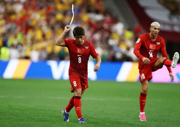 Úc phá dớp ngoạn mục tại World Cup, thắng Thổ Nhĩ Kỳ 2-0: Ngôi sao trẻ làm điều cực khó tin