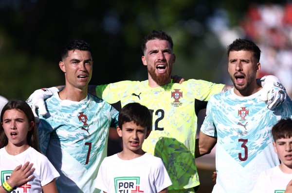 Ronaldo và Bồ Đào Nha ‘mang’ Diogo Jota đến World Cup 2026: Hành động đặc biệt khiến khán giả rơi lệ!