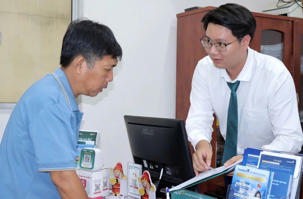 Xã Củ Chi ra mắt mô hình 'Một cửa kinh doanh số' hỗ trợ người dân