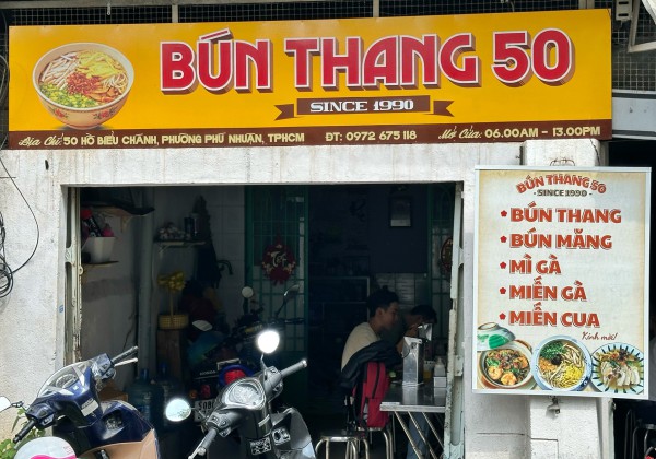 Quán bún thang bình dân trứ danh TP.HCM, truyền 3 đời: Nguồn gốc tên gọi từ đâu?