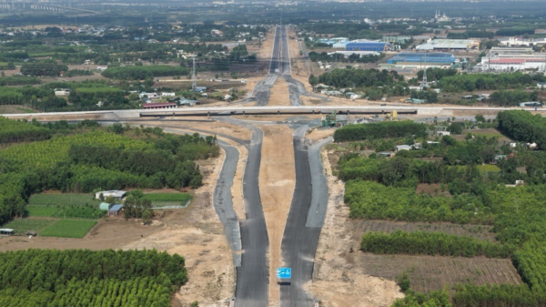 Khu Đông TP.HCM và câu hỏi về mặt bằng giá mới của biệt thự nội đô