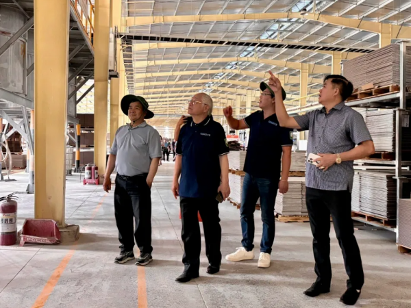 Lâm Đồng tiến ra biển lớn: Trăm ngàn tỉ đồng chờ thức giấc Lâm Đồng tiến ra biển lớn: Trăm ngàn tỉ đồng chờ thức giấc