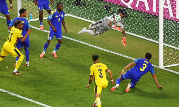 Thủ môn Curacao lập kỷ lục không tưởng, đi vào lịch sử World Cup