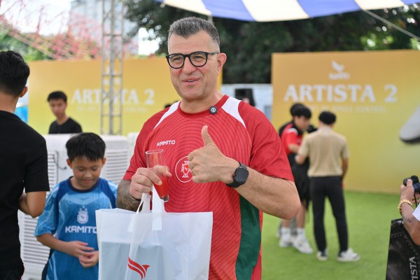 Cựu danh thủ Hồng Sơn trở thành đại sứ dòng giày Artista