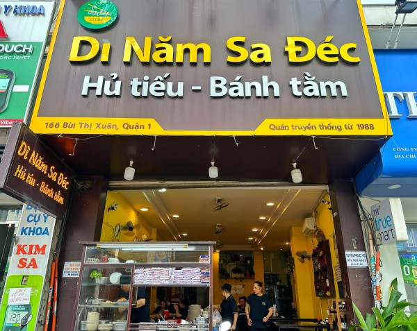 Dì Năm mang hủ tiếu Sa Đéc lên TP.HCM, nhiều khách quen cũng theo lên phố
