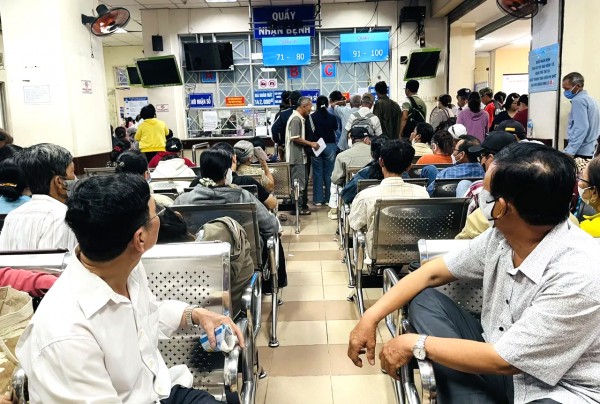 Từ ngày 1.7, nhiều quy định bảo hiểm y tế mới tăng quyền lợi cho người bệnh