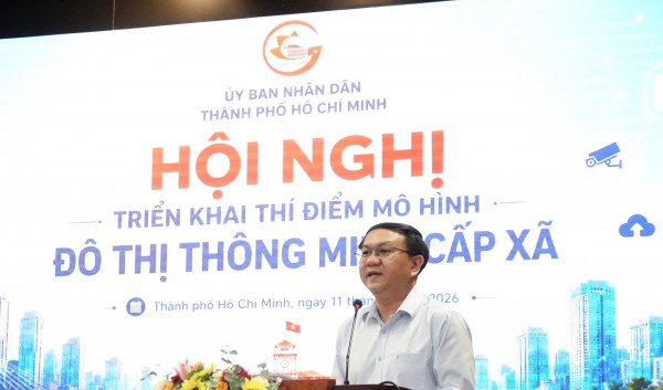2 phường ở TP.HCM phạt nguội vượt đèn đỏ, lấn chiếm vỉa hè qua camera AI