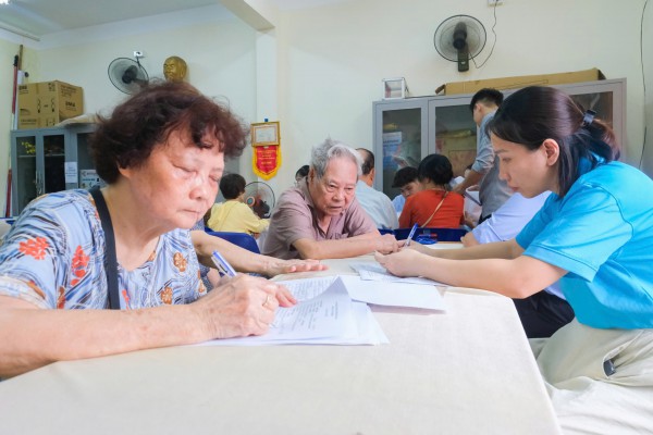 Ai phải làm lại giấy ủy quyền nhận lương hưu trước tháng 7?