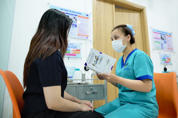 Bộ Y tế mở rộng danh mục tiêm chủng bắt buộc, bổ sung bệnh do HPV Bộ Y tế mở rộng danh mục tiêm chủng bắt buộc, bổ sung bệnh do HPV