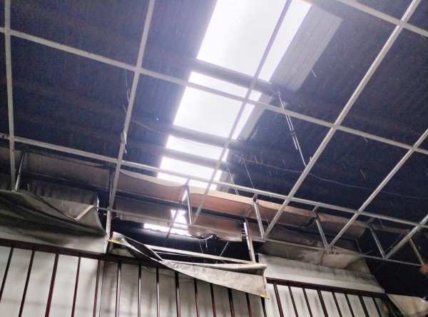 Đà Nẵng: Sét đánh xuyên mái tôn, nhiều tài sản trong nhà bị thiêu rụi