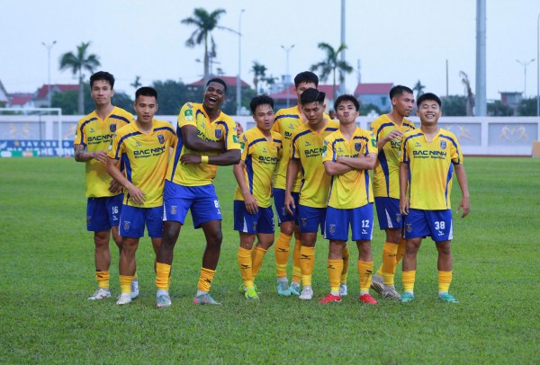 Đội của cố vấn Park Hang-seo phải thắng 'U.23 Việt Nam thu nhỏ' để lên V-League