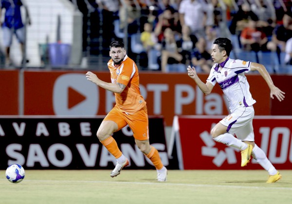 Đua trụ hạng V-League kịch tính như phim hành động: Cựu vương Đà Nẵng nắm lợi thế