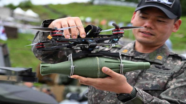 Hàn Quốc huấn luyện 500.000 'chiến binh drone'
