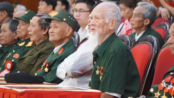 Hàng loạt chế độ ưu đãi người có công được đề xuất tăng