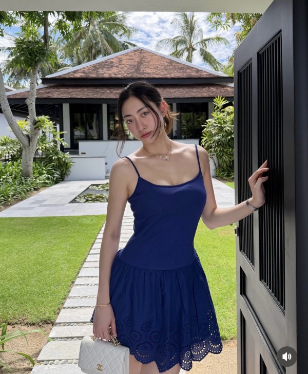 Không son phấn cầu kỳ, hoa hậu Lương Thùy Linh vẫn đẹp cuốn hút Không son phấn cầu kỳ, hoa hậu Lương Thùy Linh vẫn đẹp cuốn hút