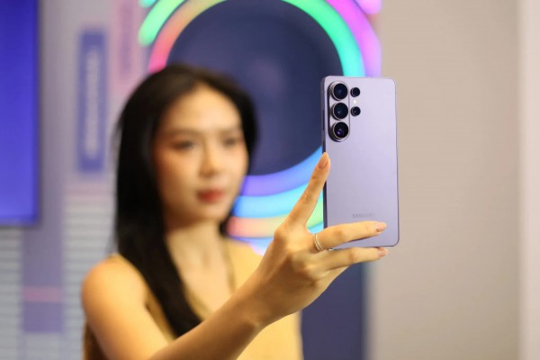 Lý do nhiều điện thoại Samsung phát ra tiếng lạch cạch khi lắc? Lý do nhiều điện thoại Samsung phát ra tiếng lạch cạch khi lắc?