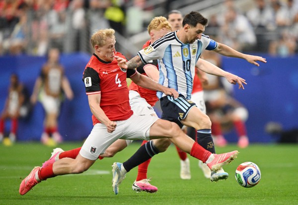 Messi nói cực sốc về quả phạt đền hỏng: 'Nhỡ lúc đó sút vào thì...'
