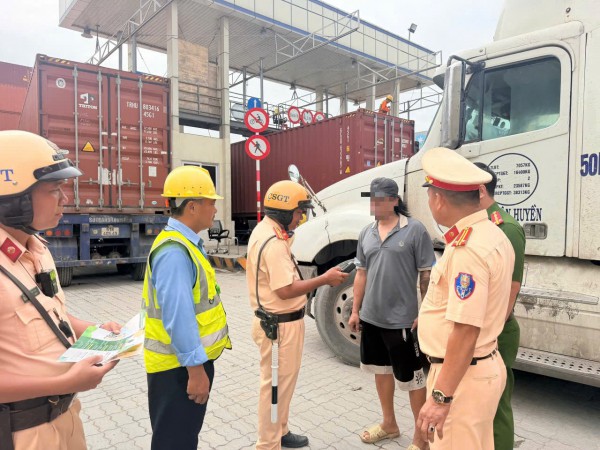 TP.HCM phát hiện 107 tài xế dương tính ma túy trong gần 1 tháng