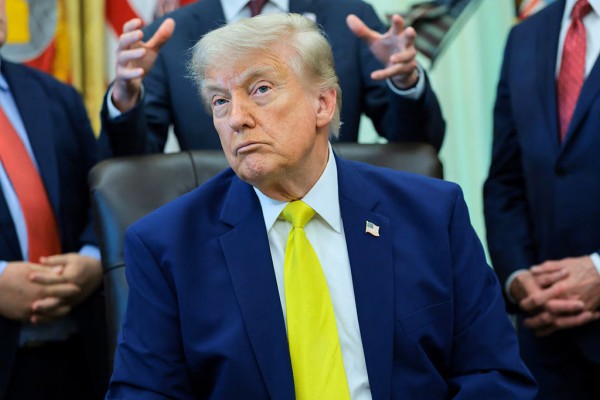 Tổng thống Trump giữa 'nội chiến' đảng Cộng hòa