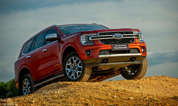 Triệu hồi gần 800 xe Ford Everest, Ranger tại Việt Nam dính lỗi gạt mưa rửa kính Triệu hồi gần 800 xe Ford Everest, Ranger tại Việt Nam dính lỗi gạt mưa rửa kính