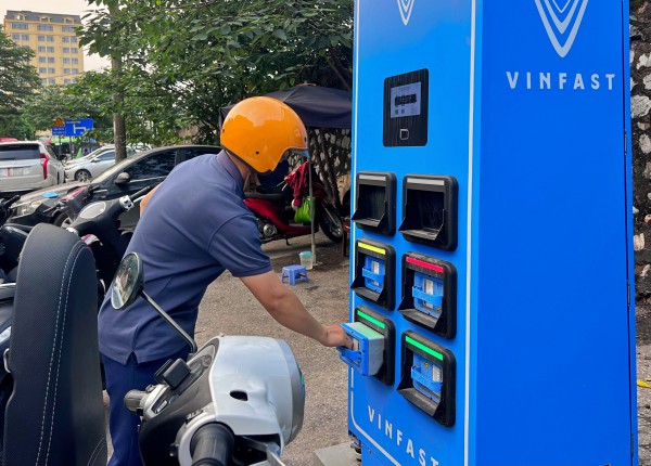 Xe máy điện giờ đã 'tiện' như xe xăng?