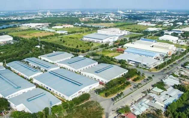 Nới tín dụng cho nhà ở xã hội (NOXH) và khu công nghiệp được kỳ vọng tháo áp lực vốn cho doanh nghiệp, ngân hàng, đồng thời kéo dòng tiền về nhu cầu ở thật và sản xuất.