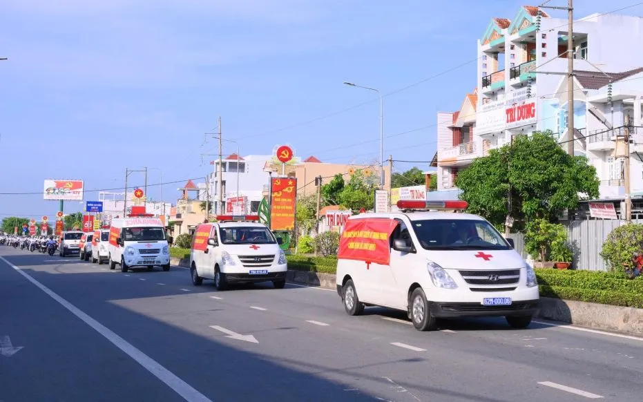 Đoàn xe tuyên truyền phòng, chống sốt xuất huyết tại tỉnh Tây Ninh. Ảnh: Bộ Y tế